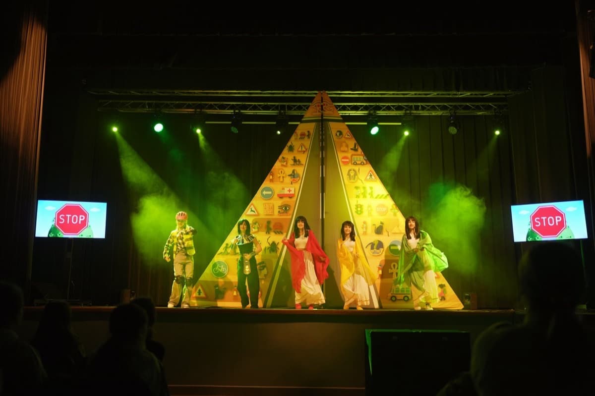 Scena musicalu edukacyjnego